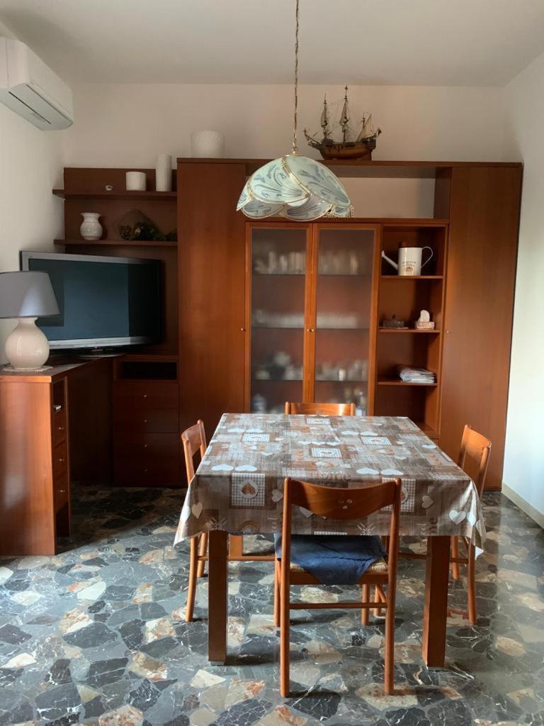 Comfortable Apartament 2 Bedroom Suitable 2-5 Pax Bologna Exterior photo